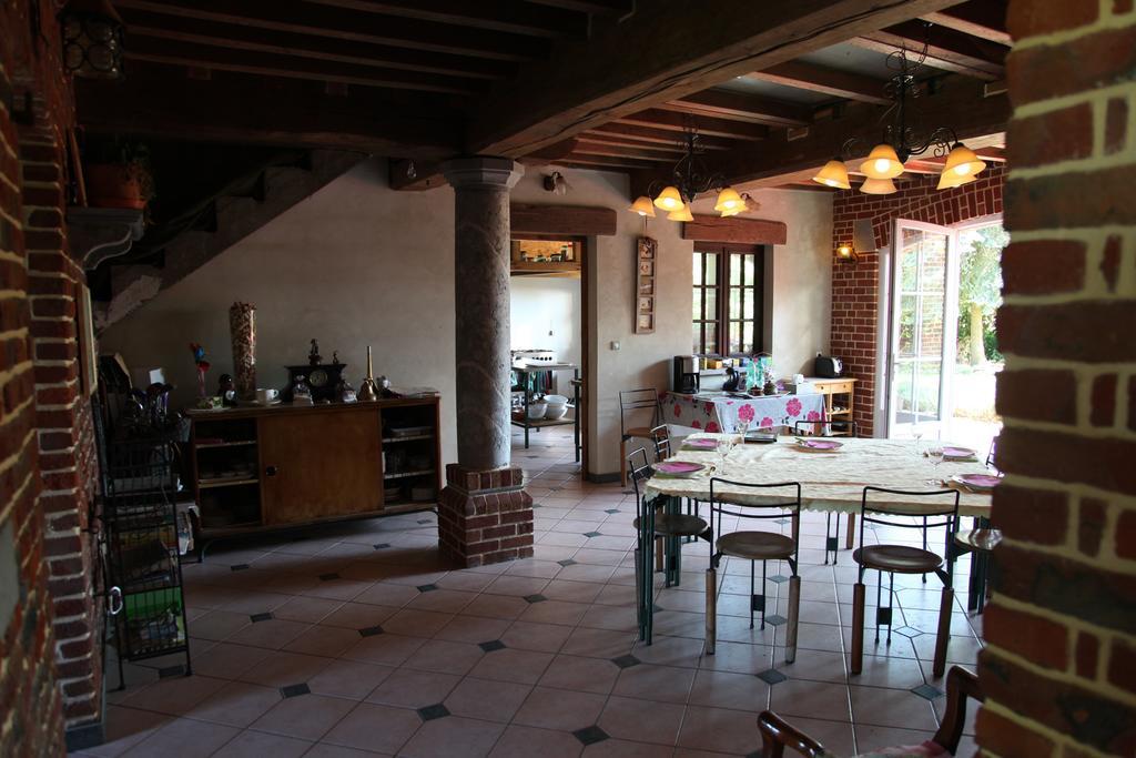 La Citadelle D'Hututu Bed & Breakfast Avesnes-sur-Helpe Exterior foto