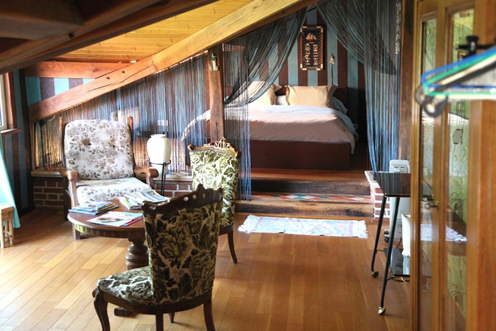 La Citadelle D'Hututu Bed & Breakfast Avesnes-sur-Helpe Cameră foto