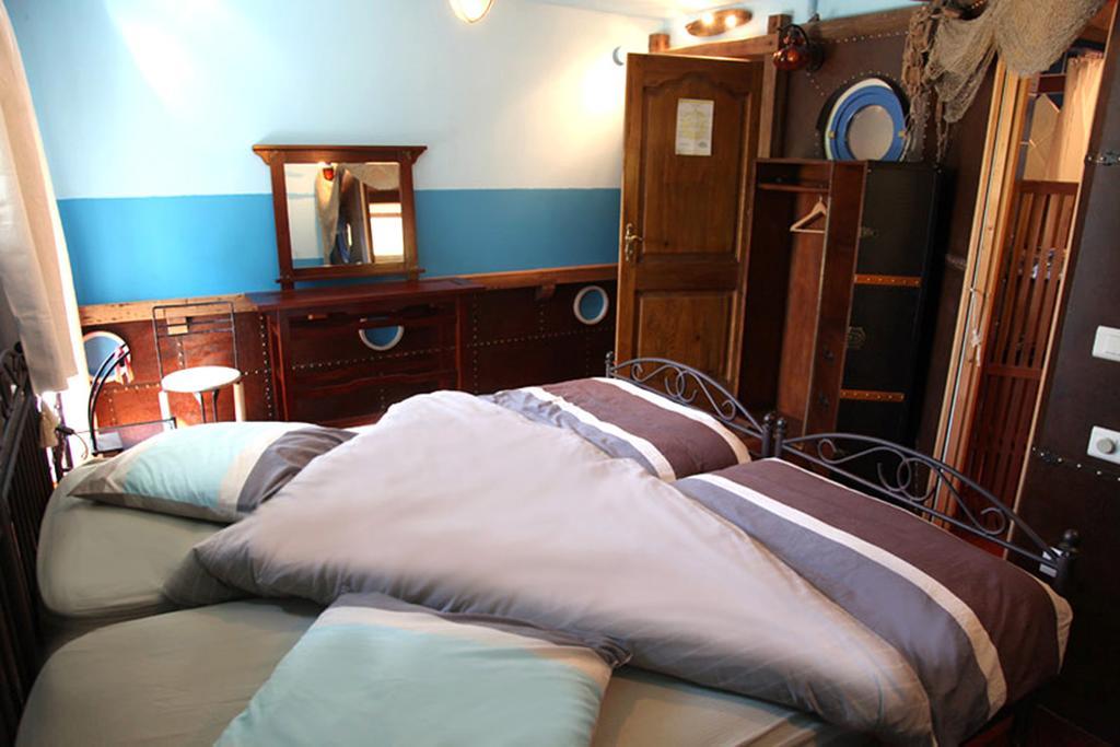 La Citadelle D'Hututu Bed & Breakfast Avesnes-sur-Helpe Exterior foto