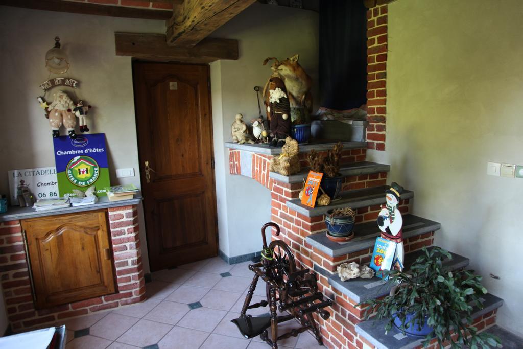 La Citadelle D'Hututu Bed & Breakfast Avesnes-sur-Helpe Exterior foto